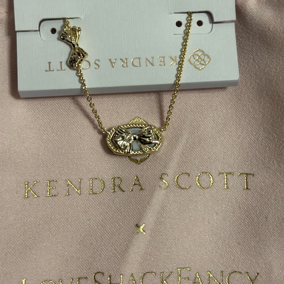 Authentic NWT Kendra Scott x Love Shack Fancy Elisa necklace in Sunny Meadow - Picture 6 of 6